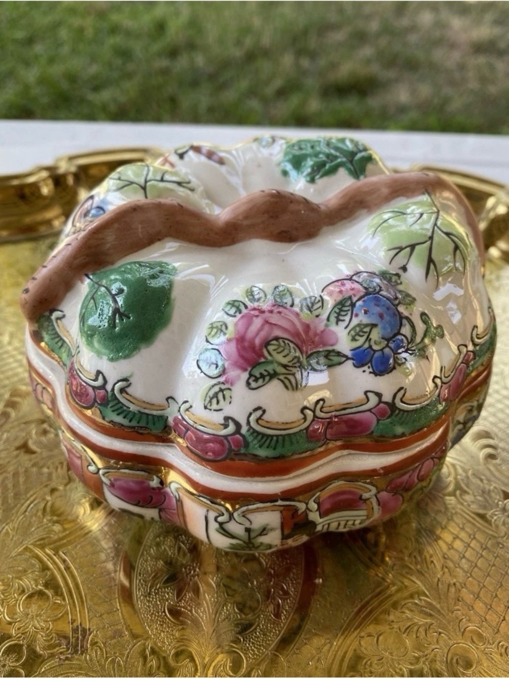 Rare Vtg Chinese Porcelain Trinket Famille Rose HandPainted Floral Jewelry Box